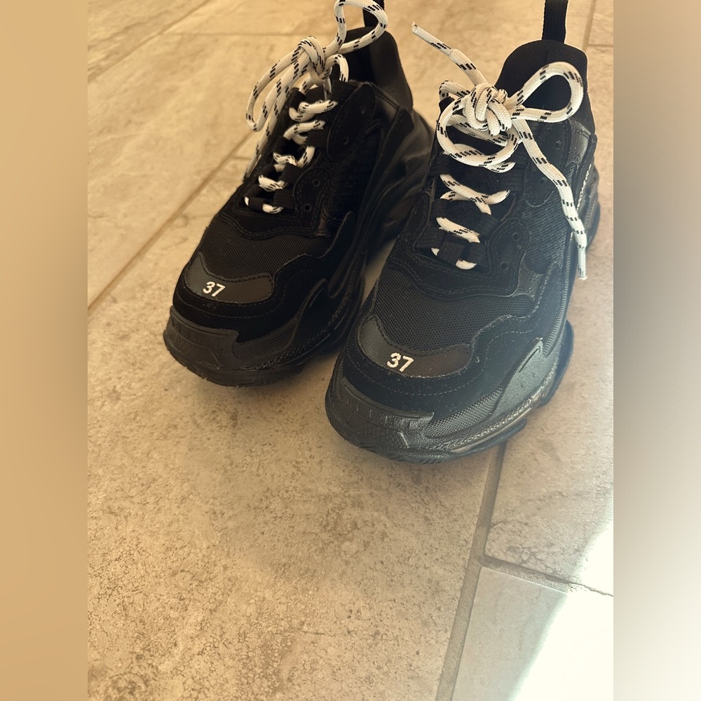 WOMEN'S TRIPLE S SNEAKER Balenciaga size 37